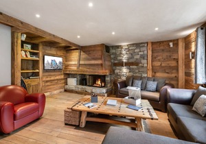 Traditional Chalet with Jacuzzi and Sauna in Méribel-Les Allues