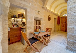 Traditional Maltese Townhouse in Cospicua
