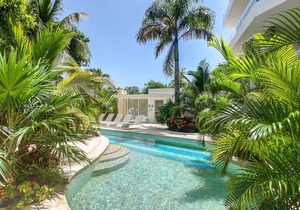 Tranquil Stay at El Cielo | Private Terrace & Pool