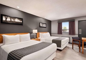 Travelodge by Wyndham Brandon