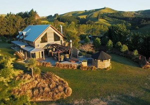 Tree House Lodge Bed & Breakfast