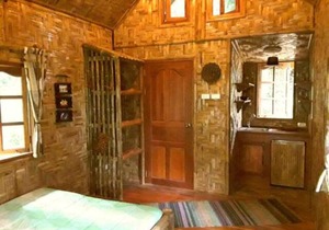 Treehouse Holidays-Love Nest