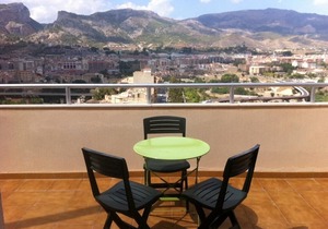 Triple apartment - double and single bed. 3 in Alcoi