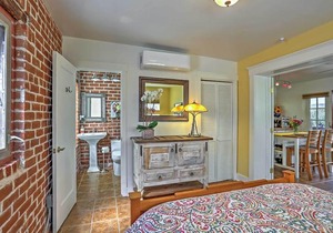 Tucson Cottage with Patio - Mins From Downtown and UA!