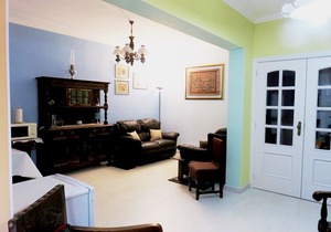 Twin Bedroom + Breakfast