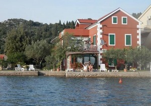 Two bedroom apartment near beach Blace, Neretva Delta - Ušće Neretve (A-16068-a)