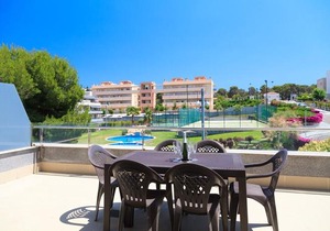 UHC Salou Villa Family Complex