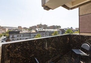 Umba Apartment N3 - balcony and Mount Ararat view
