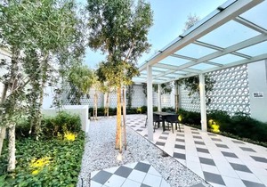 UNA Serviced Apartment by Moka