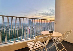 UNA Serviced Apartment by manatidur