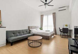 Una serviced Apartment