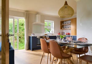Unique Beach Cottage
