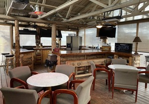 Unit 7: King with full Kitchen