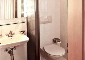 Unter-Gstaad Apartment Sleeps 4 WiFi