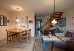 Vacation apartment/apartment for 4 guests with 60m² in Büsumer Deichhausen (127007)