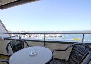 Vacation apartment near the harbor with balcony and sea view - Hafenhäuser Wiek FeWo 03