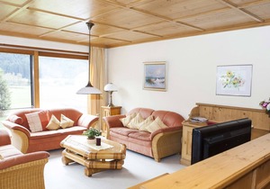 Vacation apartment/apartment for 8 guests with 120m² in Grän (166372)