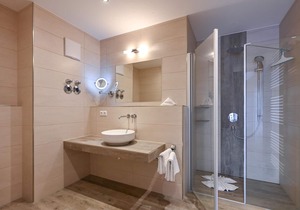 Vacation apartment "SonnenChalet 2"