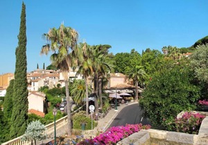 Vacation home Mont des Roses in Bormes-les-Mimosas - 8 persons, 4 bedrooms
