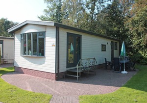 Vakantiepark Bergumermeer 8