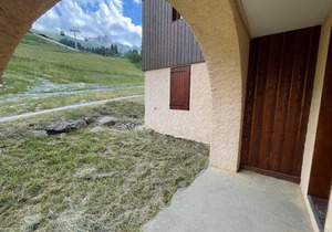 Valmorel, 2-room ski-in apartment with terrace, equipped kitchen, pets allowed