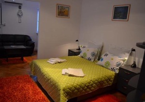 Victoria Studio