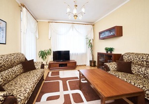 Victory Square Apartment