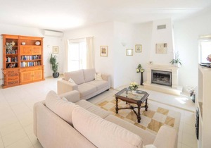 Villa ∙ 2 bedrooms ∙ 4 guests
