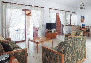 Villa ∙ 3 bedrooms ∙ 6 guests