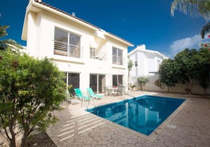 Villa ∙ 3 bedrooms ∙ 6 guests