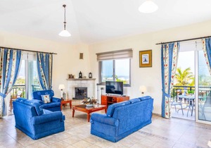 Villa ∙ 3 bedrooms ∙ 6 guests