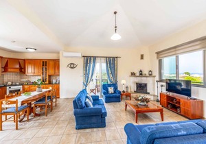 Villa ∙ 3 bedrooms ∙ 6 guests