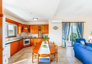 Villa ∙ 3 bedrooms ∙ 6 guests