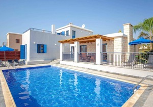 Villa ∙ 3 bedrooms ∙ 6 guests