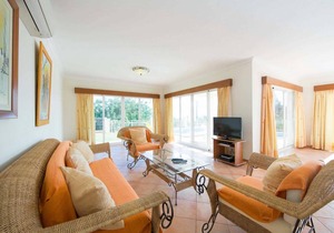 Villa ∙ 3 bedrooms ∙ 6 guests