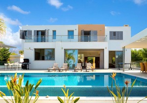 Villa ∙ 4 bedrooms ∙ 8 guests