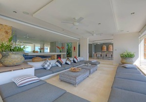 Villa ∙ 5 bedrooms ∙ 13 guests