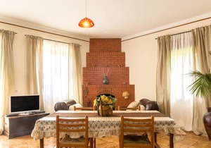 Villa Adenu