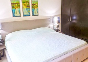 Villa Akumal, A Peaceful Space for 6 with Private Terrace * Steps to the Beach!