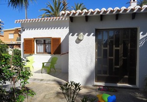 VILLA AT SEAFRONT (657 B)