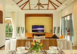 Villa Bond by Tropiclook: Shanti Style Nai Harn beach