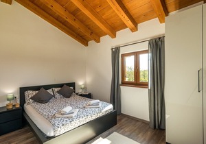 Villa Casa Ida is a charming retreat with pool in Istria with authentic building elements, lavish appearance and comfortable furnishing with the capacity of 8 beds.