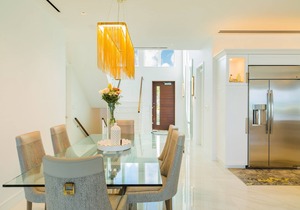 Villa DelEvan 4E/Beachfront 6 bedroom house on the Grace Bay Beach,