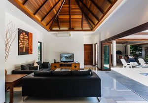 Villa Frangipani by Lofty