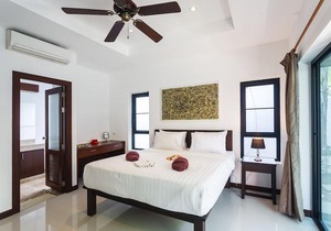 Villa Frangipani by Lofty