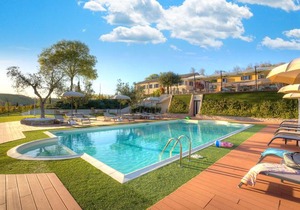 Villa Gens Camuria