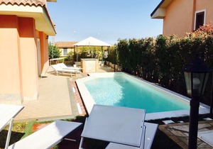 Villa in Trecastagni with 6 bedrooms sleeps 16
