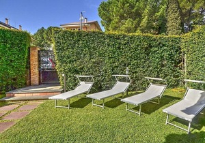 Villa in Trecastagni with 6 bedrooms sleeps 16