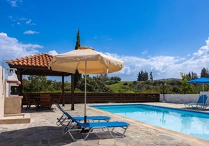 Villa Ira Finiki
