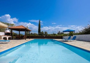 Villa Ira Finiki